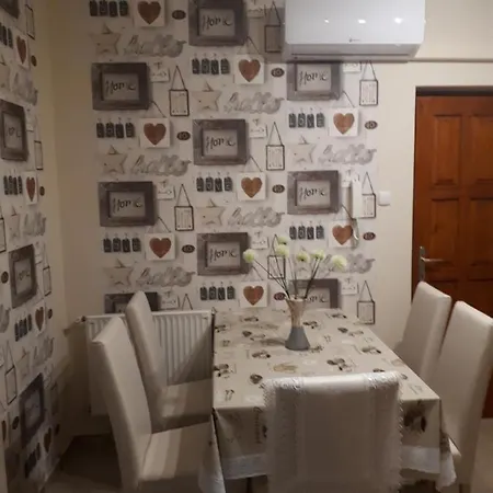 Katalin Apartman Hajdúszoboszló Exterior foto